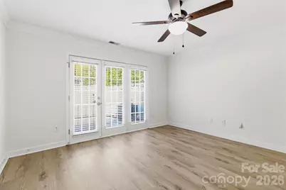 1336 Green Oaks Lane #E, Charlotte, NC 28205 - Photo 5