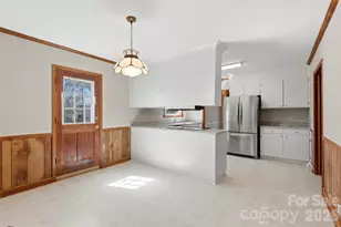 1280 Queensgate St, Gastonia, NC 28054 - Photo 9