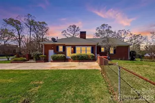 1280 Queensgate St, Gastonia, NC 28054 - Photo 31