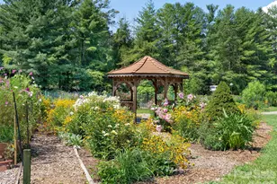 201 Crowfields Dr, Asheville, NC 28803 - Photo 23