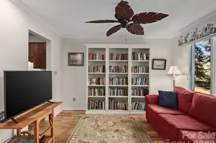 201 Crowfields Dr, Asheville, NC 28803 - Photo 11