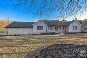 1 Sweetbriar Ct, Greer, SC 29650 - Photo 3