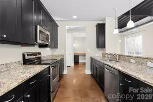 2338 Yadkin Ave, Charlotte, NC 28205 - Photo 9