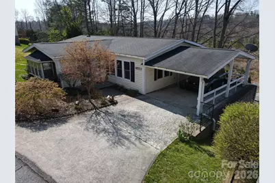 200 Cranbrook Circle, Hendersonville, NC 28792 - Photo 1