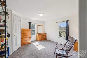 200 Cranbrook Cir, Hendersonville, NC 28792 - Photo 25