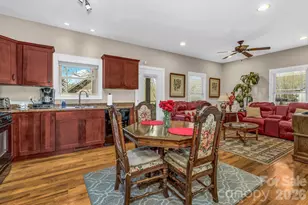 122 Craggy St, Black Mountain, NC 28711 - Photo 21