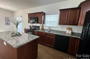 131 High Bluff Cir, Mooresville, NC 28115 - Photo 5