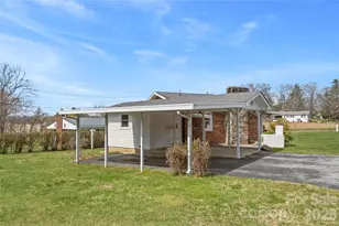 429 Jack St, Hendersonville, NC 28792 - Photo 3