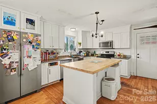 508 Pineywood Rd, Thomasville, NC 27360 - Photo 9