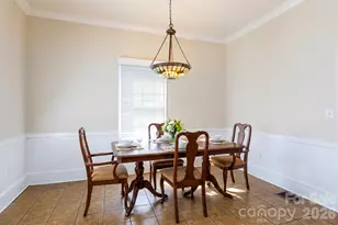 224 W 4th Ave, Gastonia, NC 28052 - Photo 9