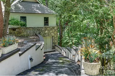 109 Chattooga Run, Hendersonville, NC 28739 - Photo 31