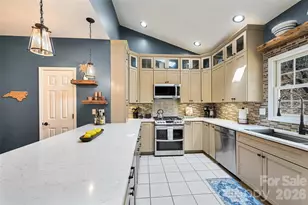 94 Squirrel Trail, Hendersonville, NC 28791 - Photo 13