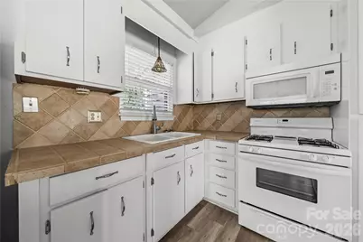 4518 Nicks Tavern Road, Charlotte, NC 28215 - Photo 13