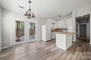 4518 Nicks Tavern Rd, Charlotte, NC 28215 - Photo 9