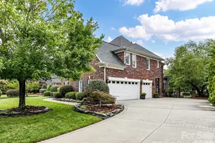 6114 Four Wood Dr, Matthews, NC 28104 - Photo 3