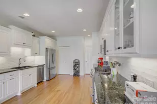 8905 Challis Hill Ln, Charlotte, NC 28226 - Photo 11