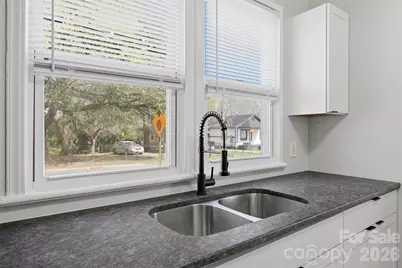 621 E A Street, Newton, NC 28658 - Photo 13