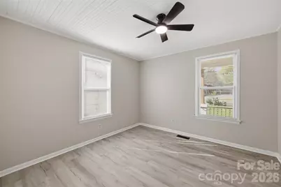 621 E A Street, Newton, NC 28658 - Photo 21