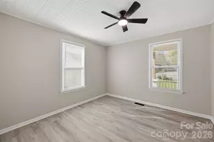 621 E A St, Newton, NC 28658 - Photo 21