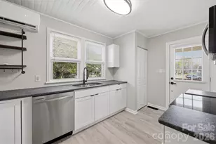 621 E A St, Newton, NC 28658 - Photo 11