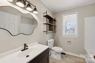 621 E A St, Newton, NC 28658 - Photo 19