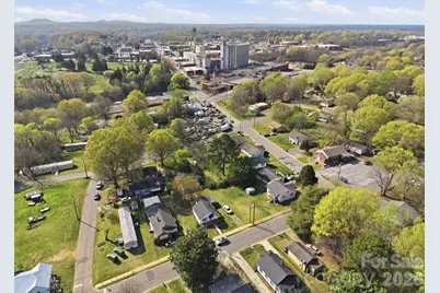 621 E A Street, Newton, NC 28658 - Photo 31