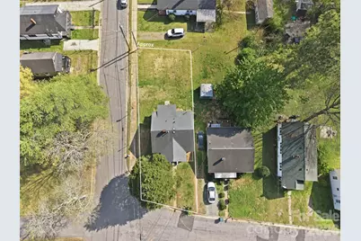 621 E A Street, Newton, NC 28658 - Photo 7