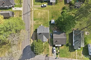 621 E A St, Newton, NC 28658 - Photo 7