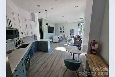 333 W Trade Street #1202, Charlotte, NC 28202 - Photo 25