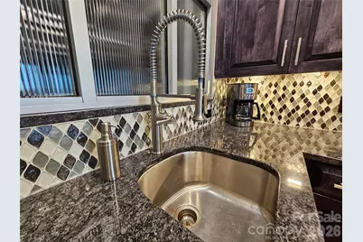 333 W Trade Street #1202, Charlotte, NC 28202 - Photo 11