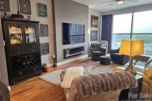 333 W Trade St, Charlotte, NC 28202 - Photo 13
