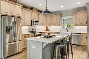 319 Morning Air Ln, Hendersonville, NC 28792 - Photo 13