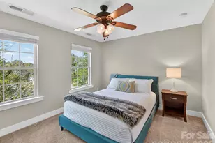 2718 Tranquil Oak Pl, Charlotte, NC 28206 - Photo 23