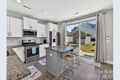 2718 Tranquil Oak Place, Charlotte, NC 28206 - Photo 5