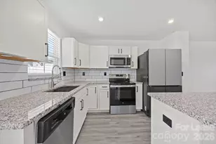 1820 Hooper Court, Charlotte, NC 28212 - Photo 3