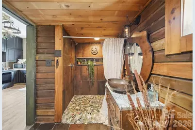 507 Oak Street SW, Lenoir, NC 28645 - Photo 11