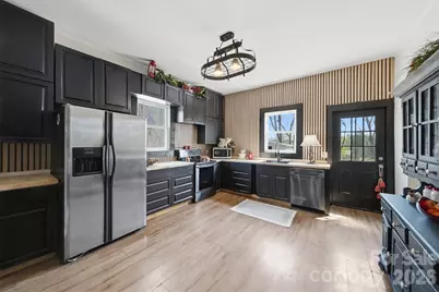 507 Oak Street SW, Lenoir, NC 28645 - Photo 5