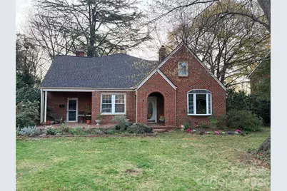 205 S Thompson Street, Shelby, NC 28150 - Photo 1