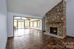 3104 Cove Loop Rd, Hendersonville, NC 28739 - Photo 11