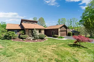 3104 Cove Loop Rd, Hendersonville, NC 28739 - Photo 3