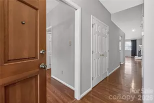 19830 Oak Leaf Cir, Cornelius, NC 28031 - Photo 5