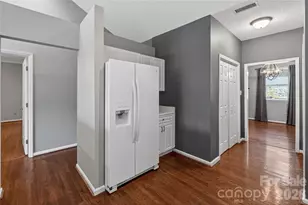 19830 Oak Leaf Cir, Cornelius, NC 28031 - Photo 13