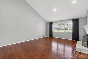 19830 Oak Leaf Cir, Cornelius, NC 28031 - Photo 7