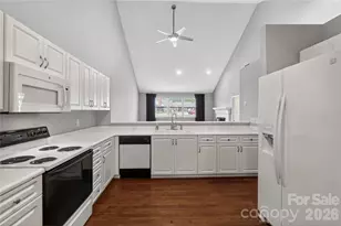 19830 Oak Leaf Cir, Cornelius, NC 28031 - Photo 15