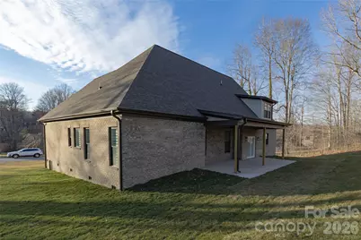 3802 Lyle Creek Avenue NE, Conover, NC 28613 - Photo 5