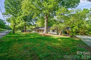 570 Crestside Dr SE, Concord, NC 28025 - Photo 3