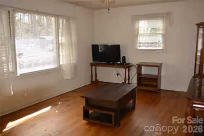 624 Broadway Street NW, Lenoir, NC 28645 - Photo 19