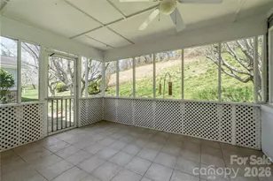 176 Derbyshire Dr, Hendersonville, NC 28792 - Photo 11