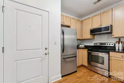 630 Calvert Street #307, Charlotte, NC 28208 - Photo 9