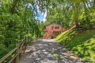 1541 Utah Mountain Rd, Waynesville, NC 28785 - Photo 3